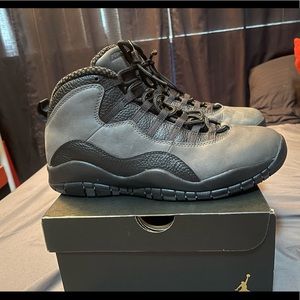 Nike Jordan Retro 10